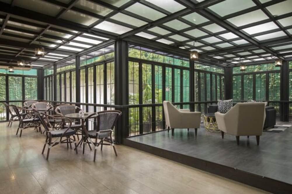 Hotel Grandhika Iskandarsyah Jakarta Eksteriør billede